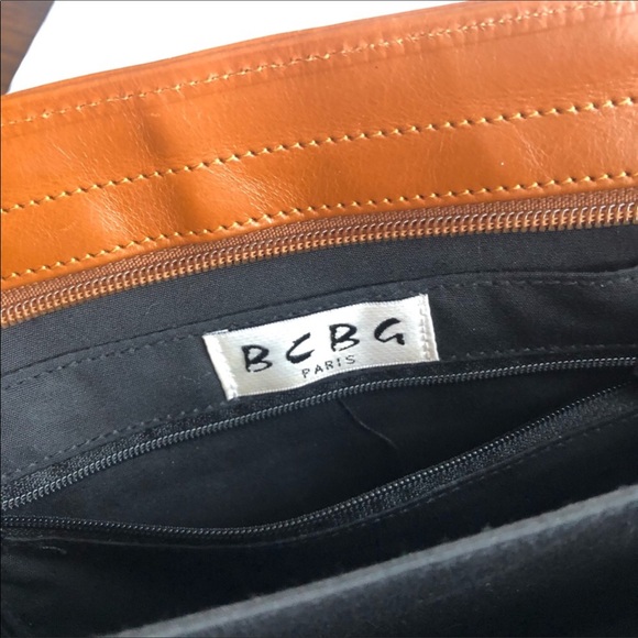 Vintage BCBG brown leather tote - Picture 8 of 10